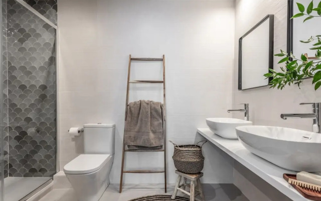 Boma - 2 Bedrooms and Terrace in Recoletos