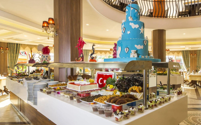 Club Dizalya Hotel