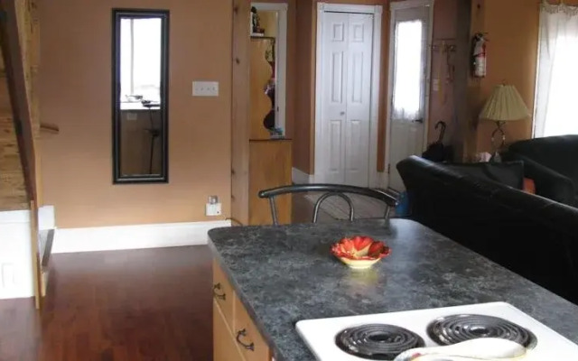 Cottage by the Marina