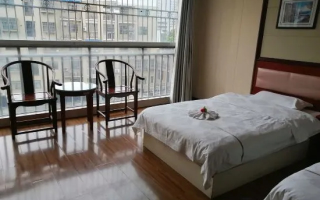 Shangyite Chain Hotel Fangxian Bus Station Store