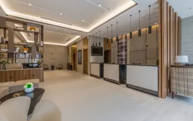 Homeinn Plus Hotel (Kunming  Dashanghui )