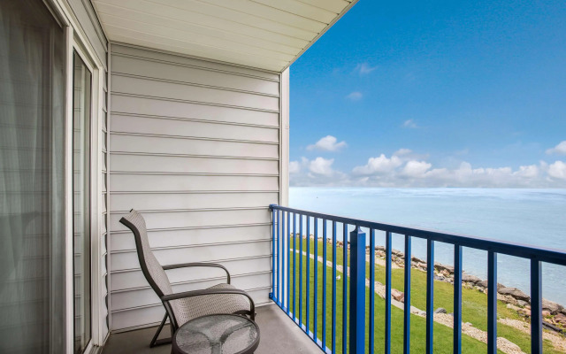 Best Western Harbour Pointe Lakefront