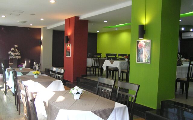 The Impress Khonkaen Hotel