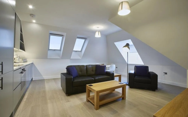 Maidenhead Serviced Apartments - Imperial Court By Flying Butler
