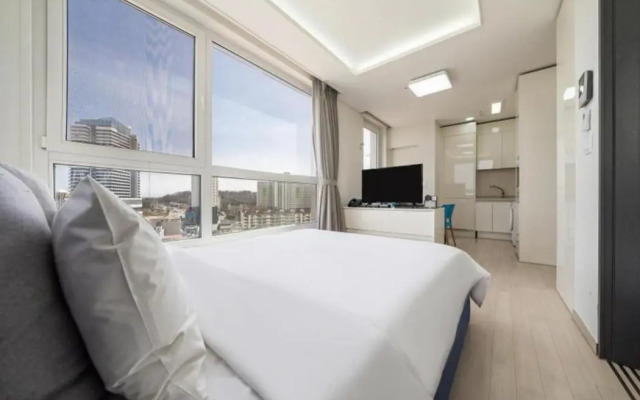 The Mark Sokcho Residence
