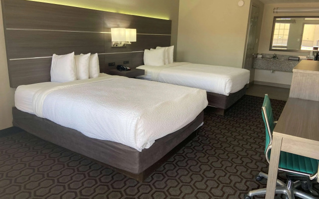 Days Inn by Wyndham Wagoner