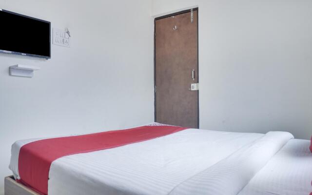 OYO 76259 Hotel SRH