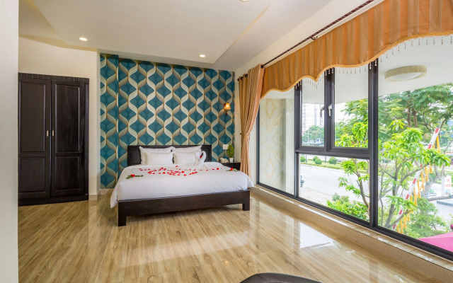 La Maison Da Nang Beach