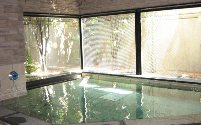 Hotel Route Inn Nagoya Higashi Betsuin