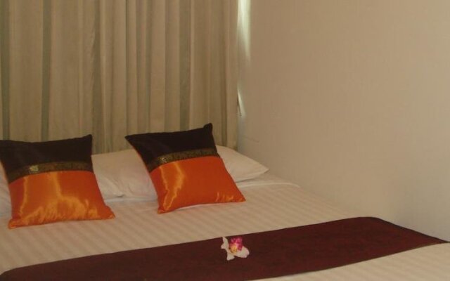 3rd Street Cafe & Guesthouse