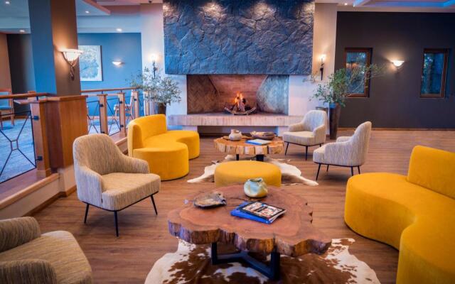 Park Lake Luxury Hotel