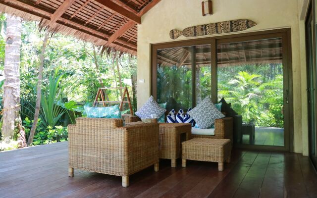 El Nido Mahogany Beach