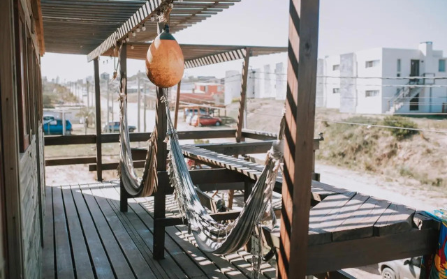 Mar de Fondo Hostel