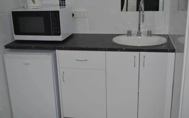 Alabaster Motor Inn Taree