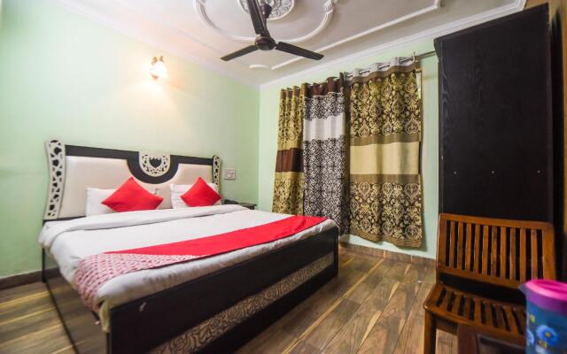OYO 10566 Hotel Shanti Guest House