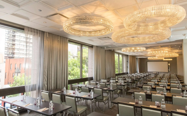 Thompson Chicago, by Hyatt