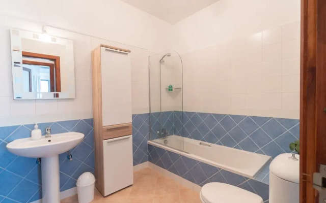 Charming 2-Bed in Swieqi