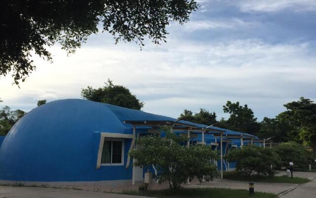 Eskimo Resort
