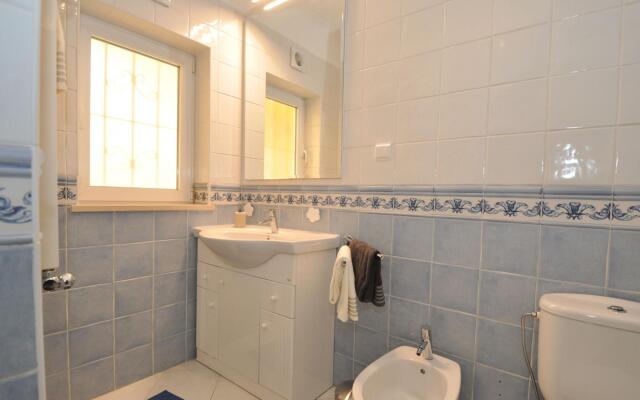 Villa With Views Like the Pool, Sea, Meia Praia
