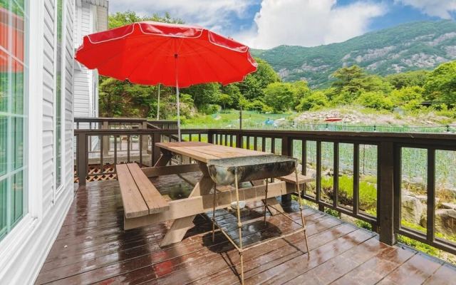 Pocheon Aleumdaun Pension