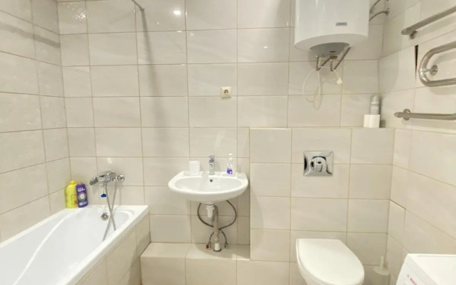 Апартаменты на улице Муравленко 11