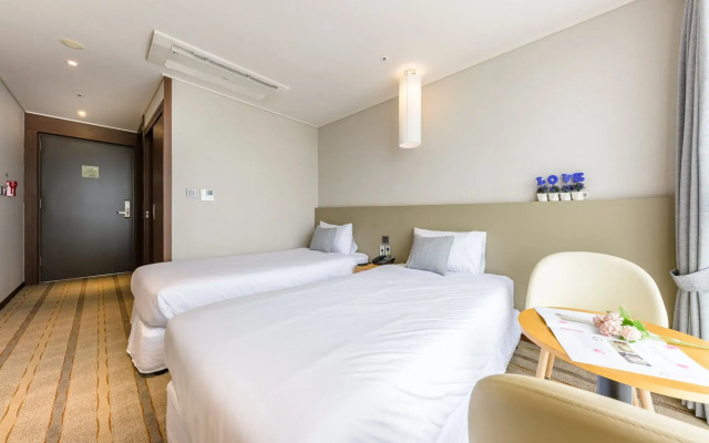 Cheonjiyeon Hotel