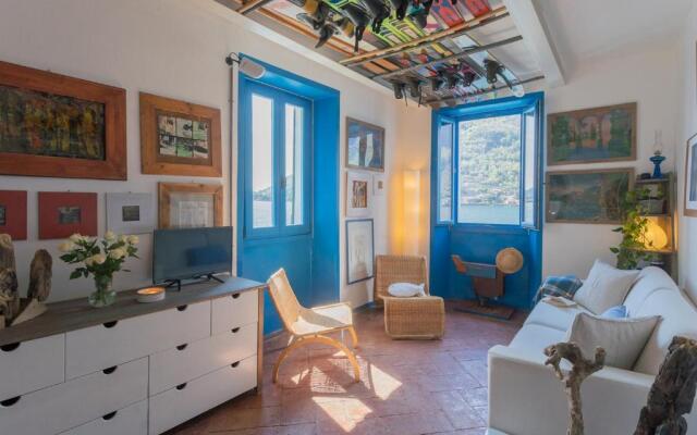 Deriva Apartment on Careno's Beach by Rent all Como