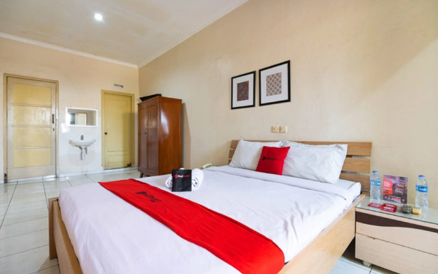 RedDoorz @ Urip Sumoharjo