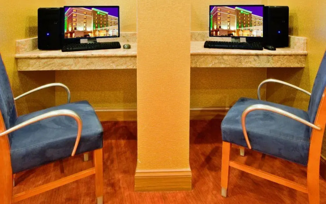 Holiday Inn Richmond-airport