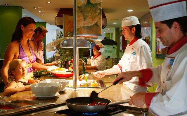 Club Mac - All Inclusive Family Resort