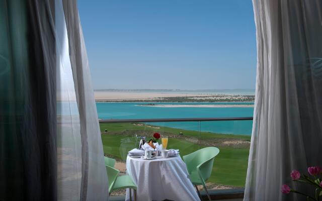 Crowne Plaza Abu Dhabi Yas Island by IHG