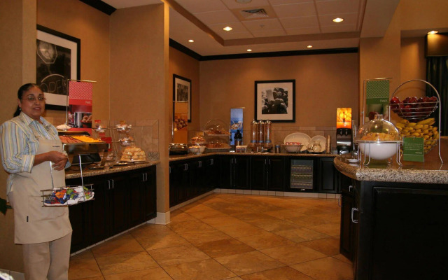 Hampton Inn & Suites Barstow