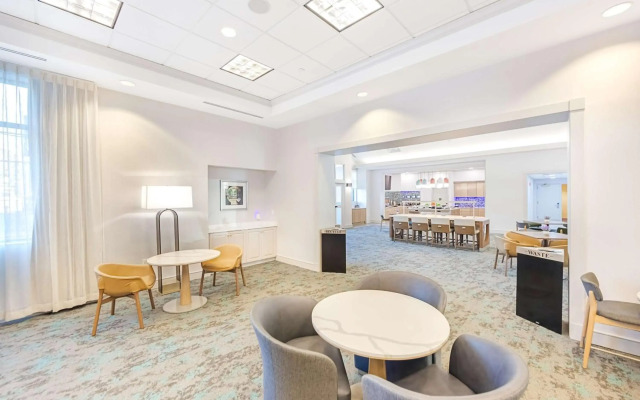 Homewood Suites by Hilton East Rutherford - Meadowlands