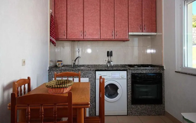 Apartment in Larino A Coruna 102060