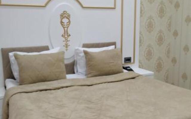 White Boutique Baku Hotel