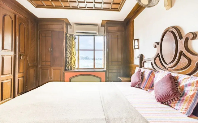GuestHouser 3 BHK Houseboat e567