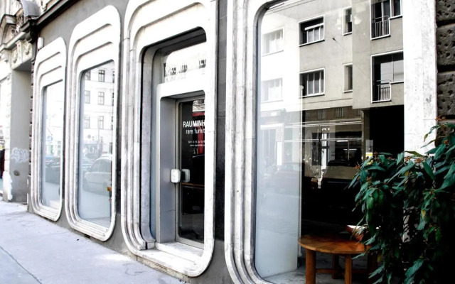 OPERASTREET CITY CENTER Apartment "Bangkok" in Vienna