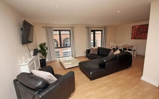 Belfast City Central Apartment