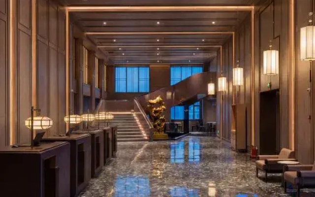 Zhongjie Central Hotel (Shenyang Zhongjie & Forbidden City Joy City Location)