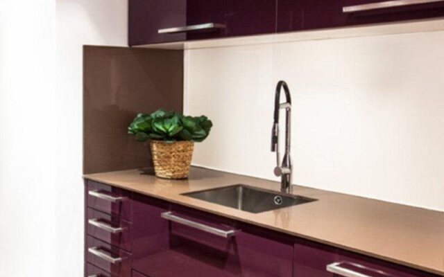 Izaka Apartments D377