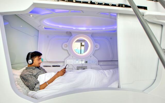 Hotel Astropods Airport, Mumbai