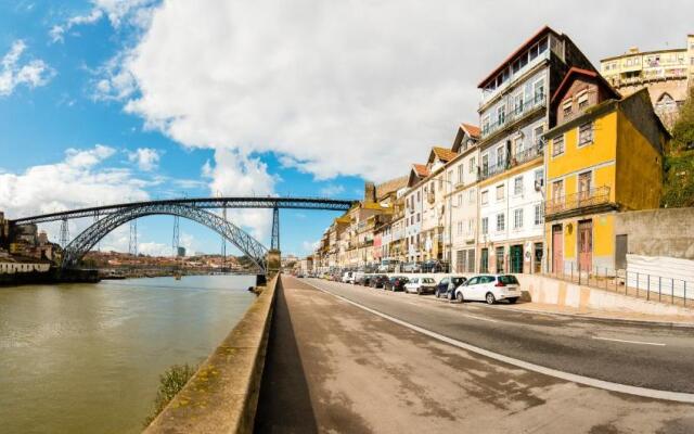 Oporto Trendy River