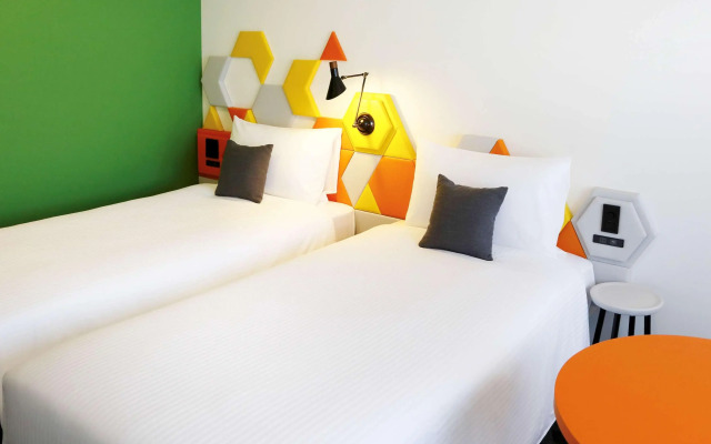 Ibis Styles Tokyo Bay