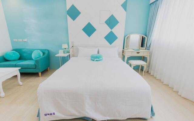 Welcome The Sun Enjoy The Moon