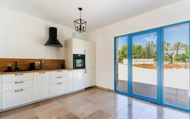 3985 Tenuta di Uma by Barbarhouse