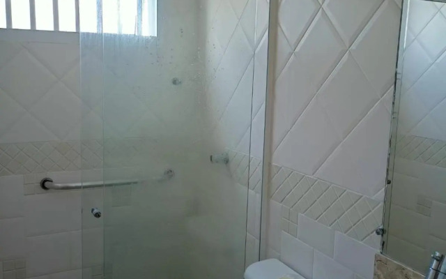 Casa espaçosa, aconchegante, com vista para o mar