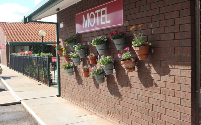 Pavlos Motel