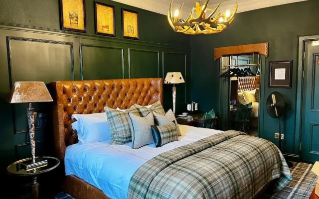 Abbotsford Hotel