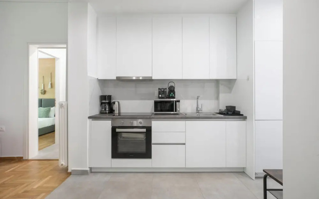 Mellow 2-Bedroom Apartment in Athens
