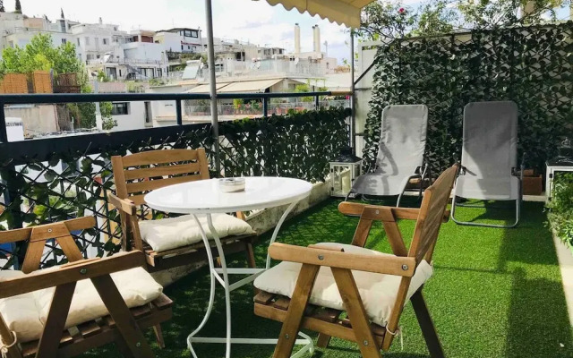 Acropolis Penthouse With 50mbps Wifi